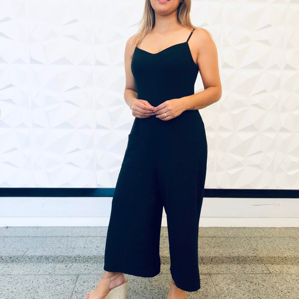 Jumpsuit Crop Cullote fabric with Linen Texture